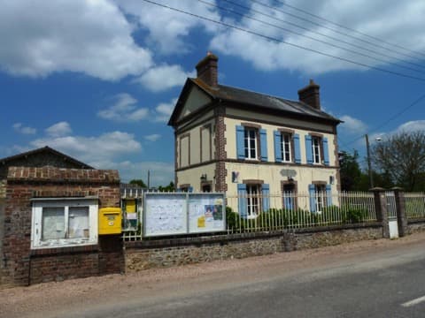 Élagueur Fresne-Cauverville